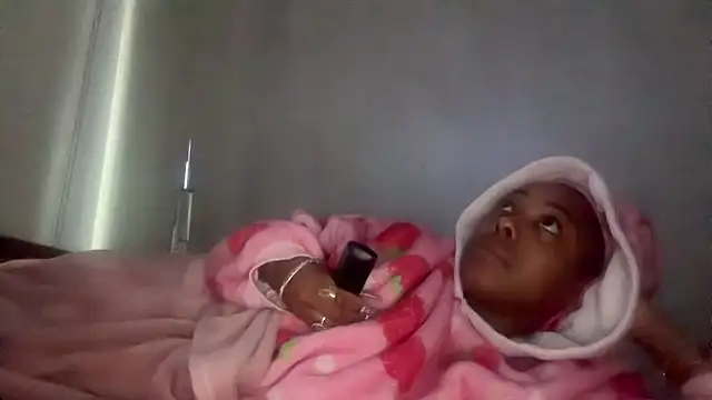 XXX chat uživo modela ChocolateCakeQueen