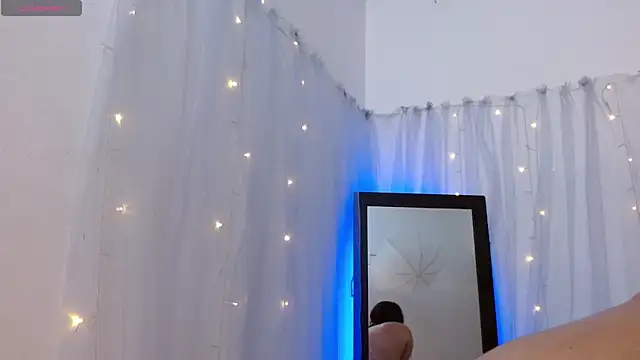 XXX chat uživo modela hannia_baileys