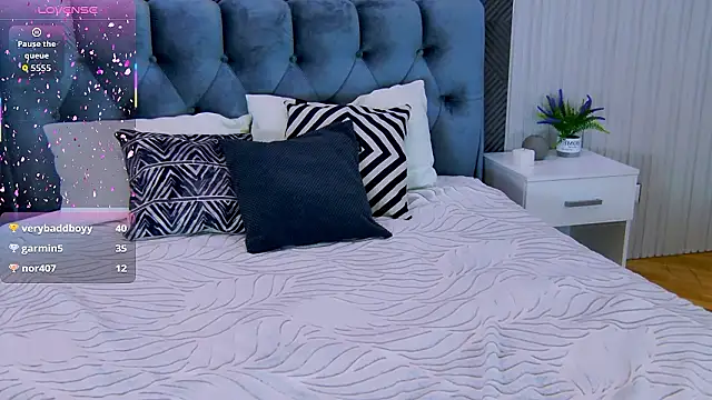 Czat XXX na żywo – EmiliaStanley