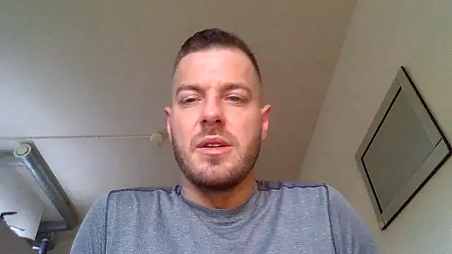 cheekycherryx's Live XXX Chat