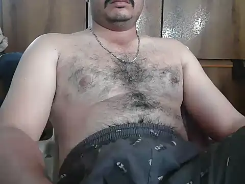 naughtymike0007 লাইভ XXX চ্যাট