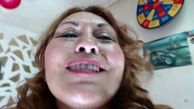 Kazsandraa Chat XXX live