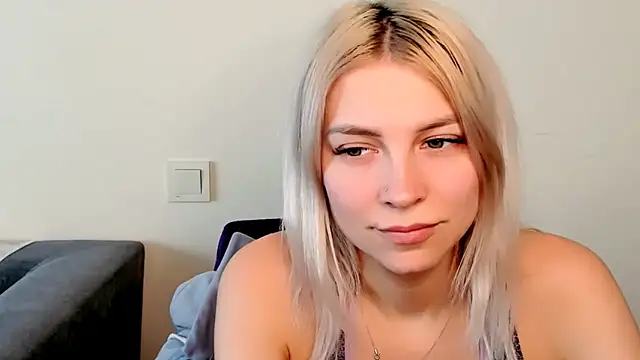 Chat XXX en directo de FoxyKathryn