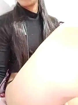 Cute-Naavya 现场XXX聊天