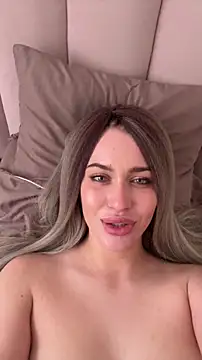 KikiWatson 现 场XXX聊天