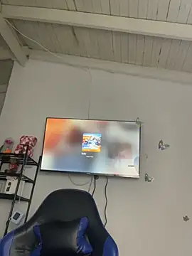 Chatroom XXX en direct de Milleradhara24