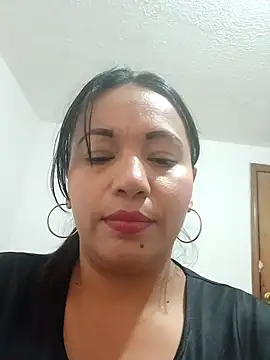 XXX chat uživo modela agatha_sluttylatina