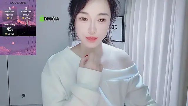 YunShan-33's Webcam Show