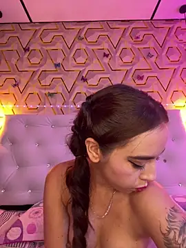MelanyyJhonson15's Live XXX Chat