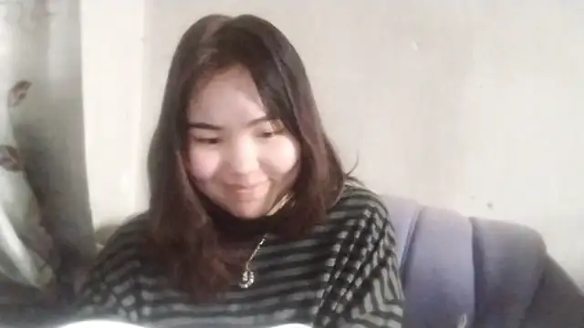 Chat XXX en directo de MollyAsian