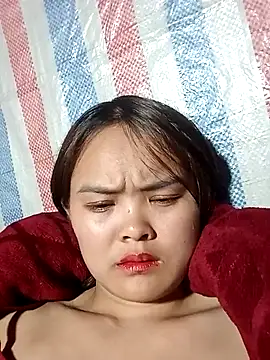 XXX chat uživo modela Luminana