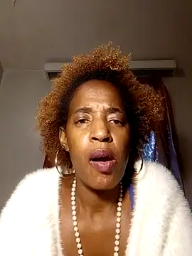 GOODHEARTEDWOMAN-911 ওয়েবক্যাম শো