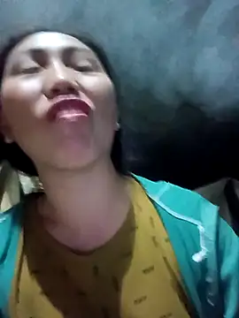 hot-luna- 现场XXX聊天