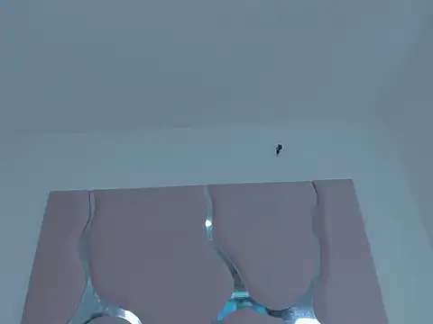 Mia_scandark élő XXX-chatje