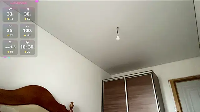 Chat +18 de Little_ines ao vivo