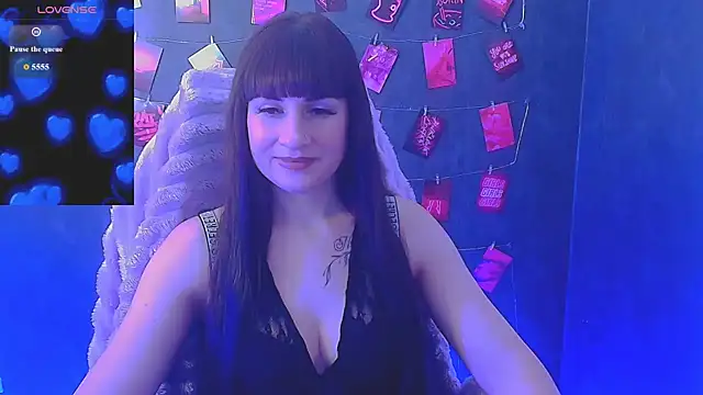 Violla_My Adlı Modelin Canlı XXX Sohbeti