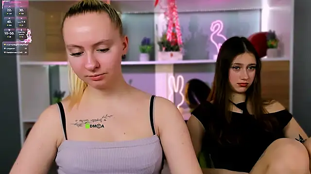 arianaa_cat's Live XXX Chat