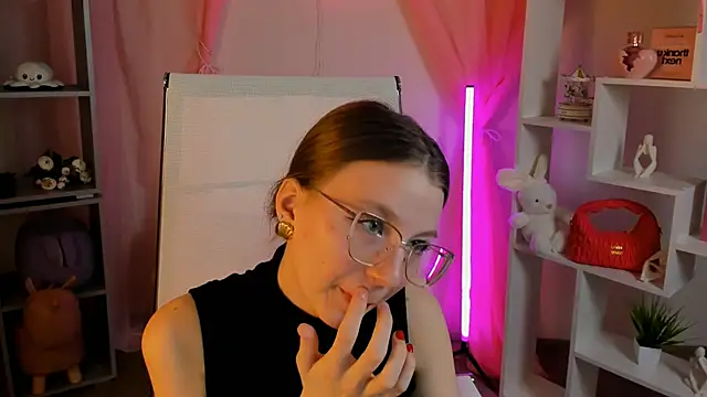 ElliFrankenweenie 现场XXX聊天