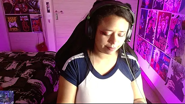 Emmachan19's Live XXX Chat