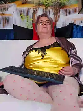 QueenPammy1 Live XXX-Chat