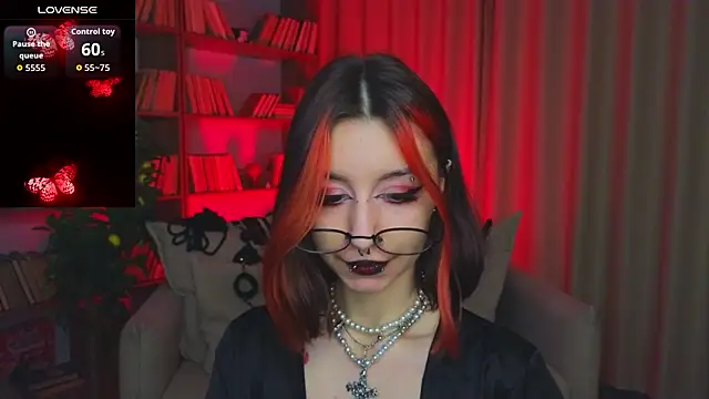 Mistress__Marcelline: онлайн-секс-чат