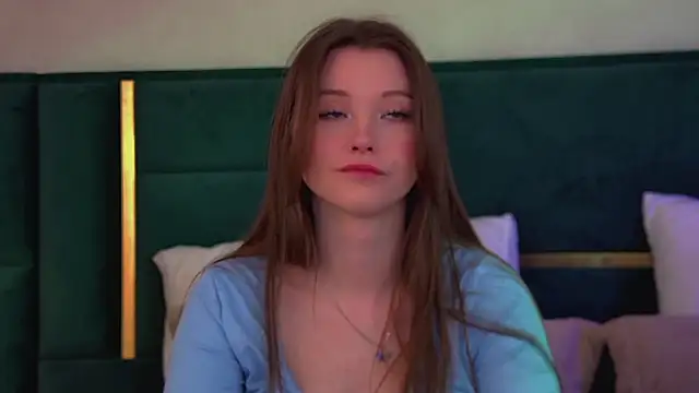 Chat +18 de KeiraAsti ao vivo