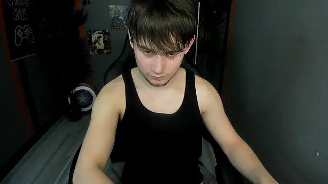 AlejandroEllias: онлайн-секс-чат