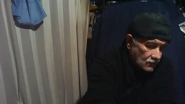 nonnomaturobisex: онлайн-секс-чат