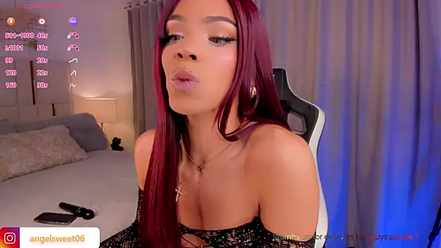 Angelina_Rossiのウェブカメラショー