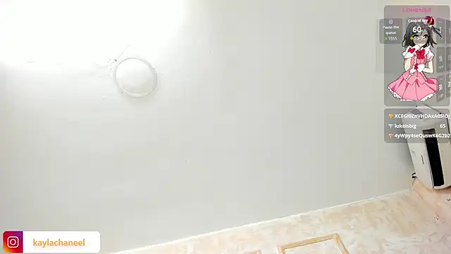 Chat +18 de Kaylachannell ao vivo