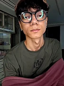 Chat XXX ao vivo de Phillicious__