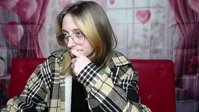 TracyLll Live XXX Chat