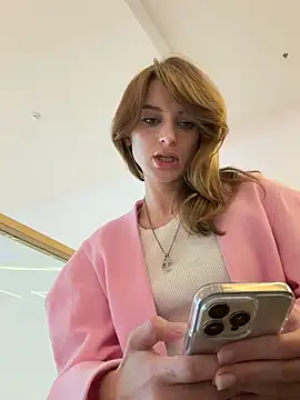 -AngelAri- Adlı Modelin Canlı XXX Sohbeti