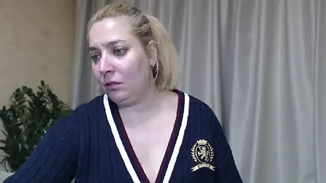 sweetpussy13 Pertunjukan Webcam