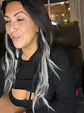 XXX chat uživo modela LittleMissEeve