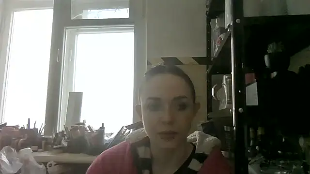 Trinsy_Love Chat XXX live