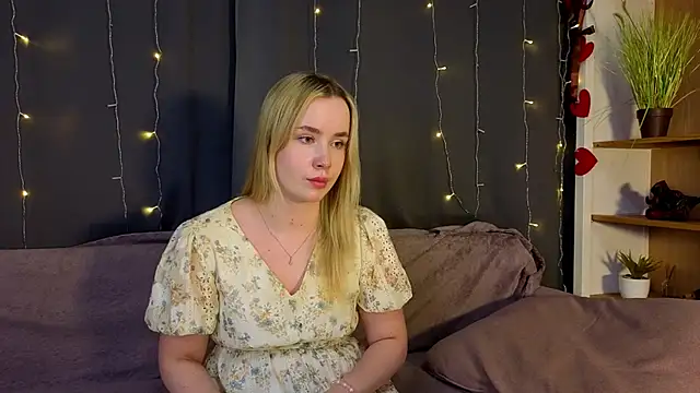 Chat +18 de IvetteLabore ao vivo