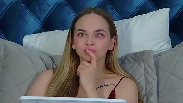 AnitaVenture élő XXX-chatje