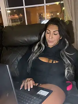 Chat XXX ao vivo de LittleMissEeve