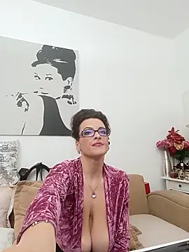 Chat +18 de RebeccaNoble ao vivo