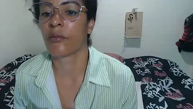 XXX chat uživo modela kateleyagrey