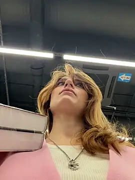 Онлайн чат XXX -AngelAri-