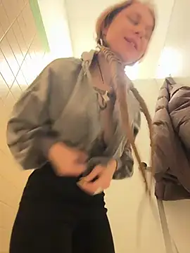 RosieSecret 现场XXX聊天