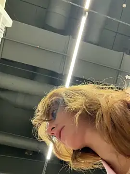 -AngelAri- Show Webcam