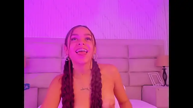 CarolineFyre Live XXX-Chat