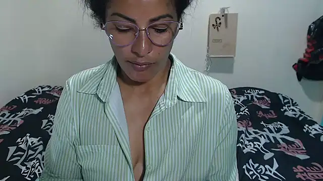 แชท XXX สดของ kateleyagrey