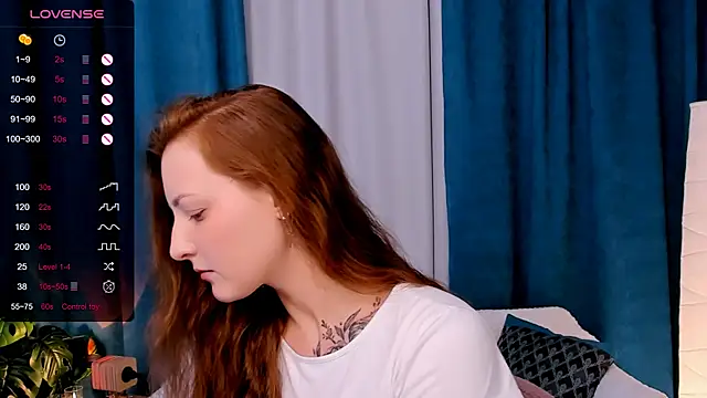 XXX chat uživo modela velvet_cherry_