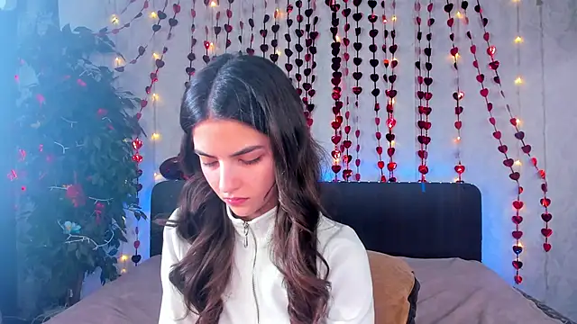 Milana_Crystal_: онлайн-секс-чат