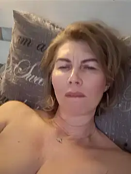 stellahere8 Chat XXX in diretta