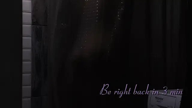 SallyCha Adlı Modelin Canlı XXX Sohbeti